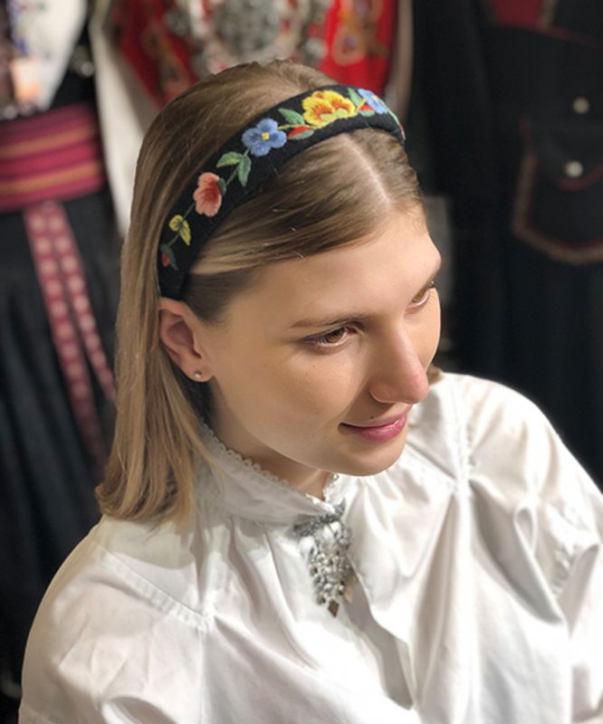 Hårbøyle Gudbrandsdalen svart