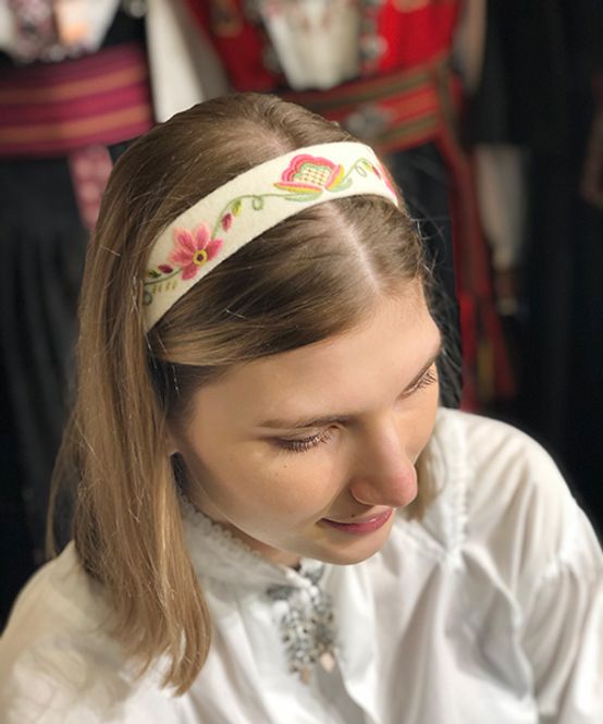 Hovedbilde Hårbånd Lundeby hvit